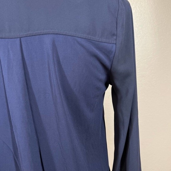 Ann Taylor Petite Navy Blue sheer pleated  long sleeve top size S academia work - Picture 10 of 14